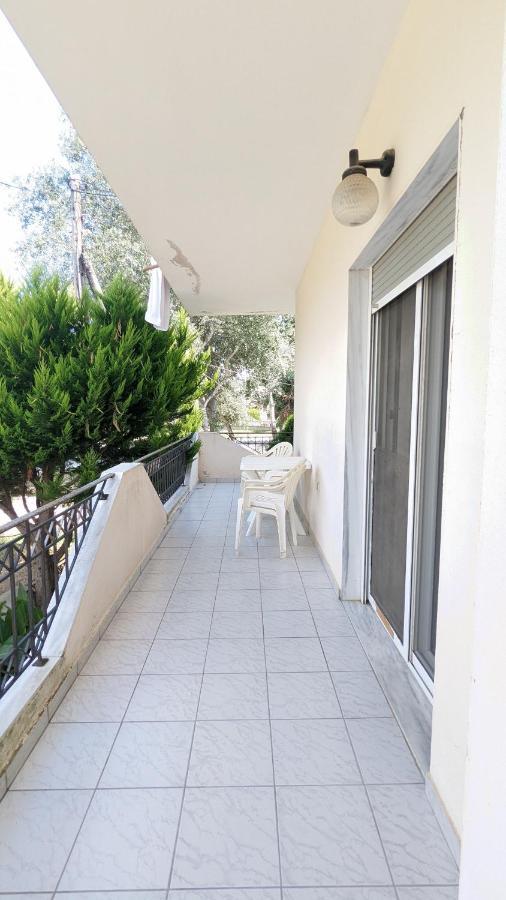 Moustaki Apartment เกราโมตี ภายนอก รูปภาพ